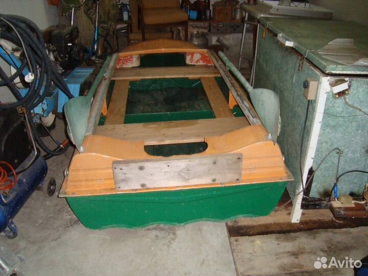 Лодка Романтика