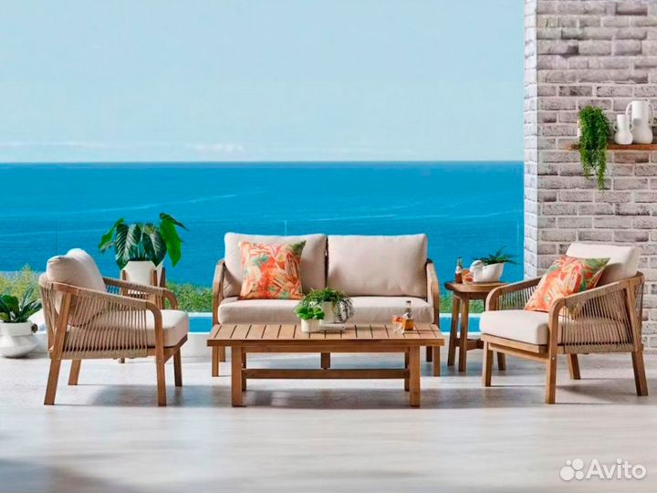 Комплект деревянной мебели с двухместным диваном