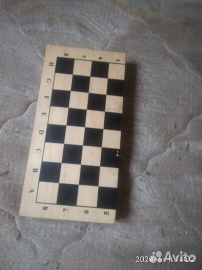 Шашки и шахматы