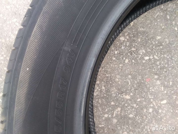 Yokohama Bluearth ES32 215/55 R17