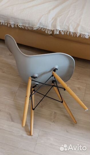 Стул eames