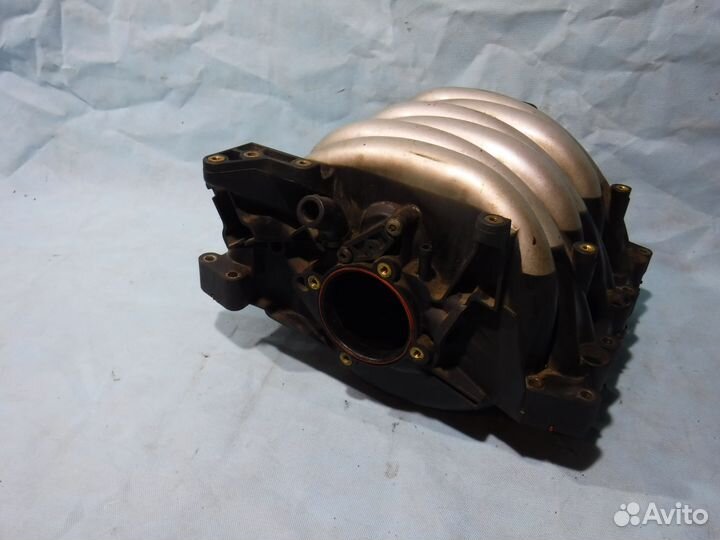 Впускной коллектор Audi A6 c5 / Ауди А6 с5 ц5