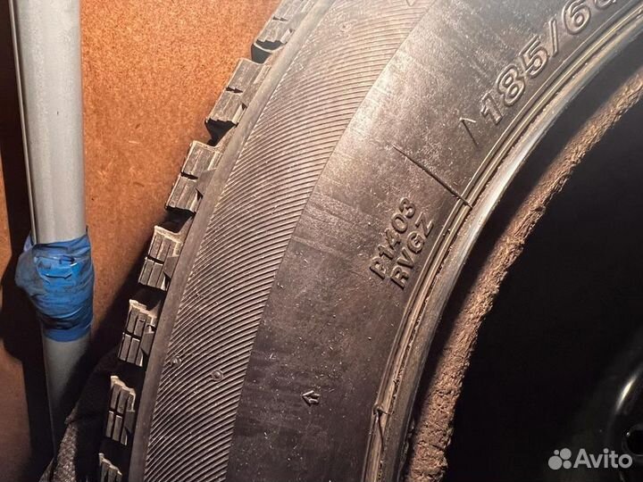 Bridgestone Blizzak Revo GZ 185/60 R15