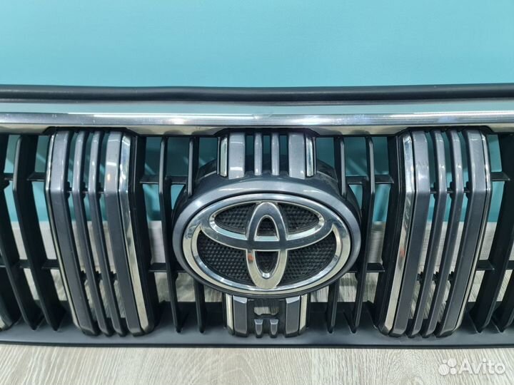 Решетка Радиатора Toyota Land Cruiser 150