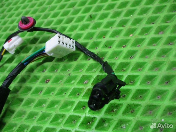 Проводка двери задней левой Kia Sorento 2 (XM)