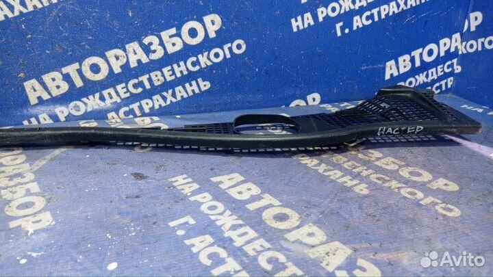 Жабо Renault Duster кроссовер 2014