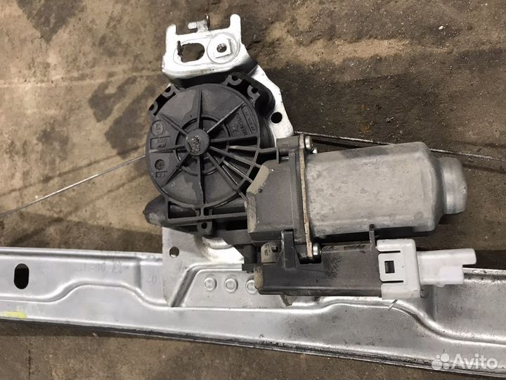 Стеклоподъемник передний левый Пежо 207