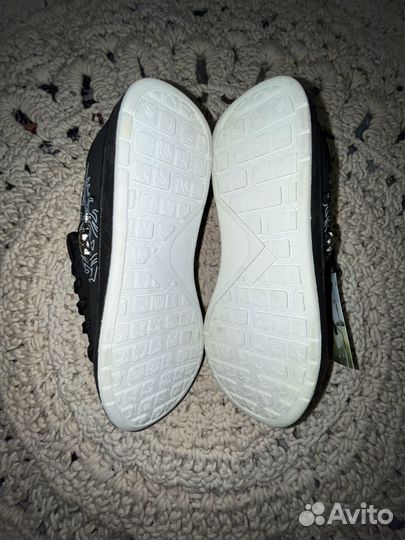 Dc shoes circa globe dvs osiris etnies fallen adio