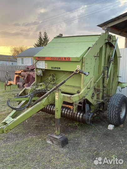 Пресс-подборщик Wolagri Columbia R12, 2010