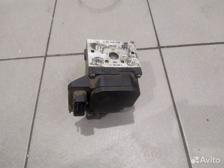 Блок абс abs. Ауди Фольксваген 8E0614111T