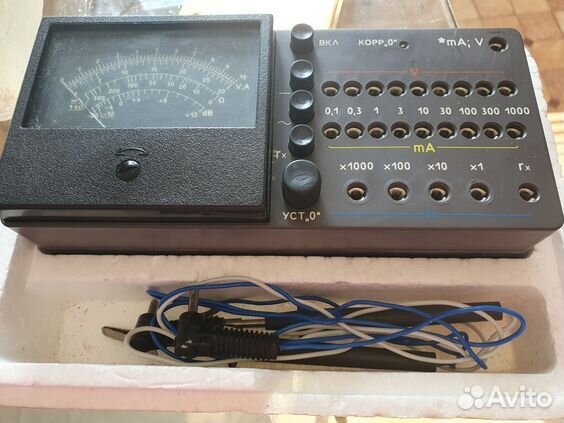 Измерительный прибор времен СССР