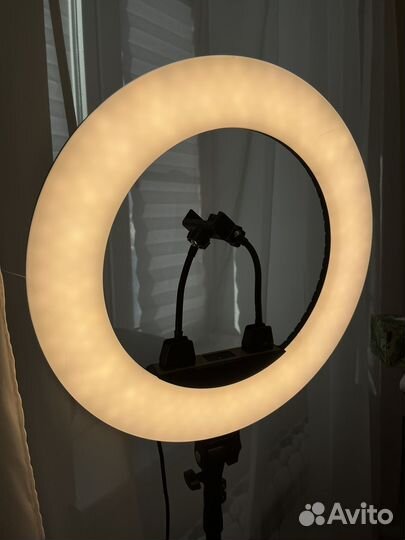 Кольцевая лампа 45 см со штативом