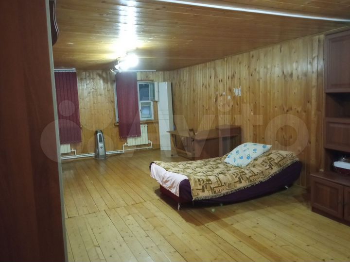 Комната 28 м² в 6-к., 2/2 эт.