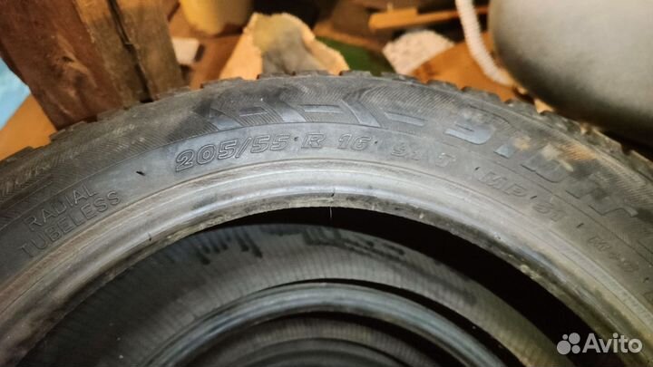 Bridgestone B250 205/55 R16 28M