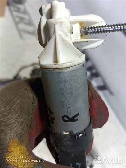 Мотор регулировки сиденья передний правый Audi Q7