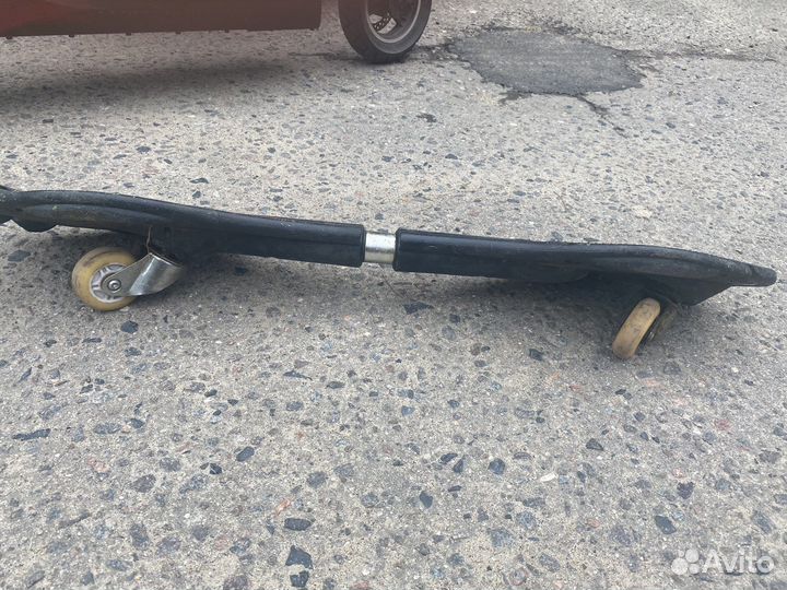 Двухколесный скейтборд