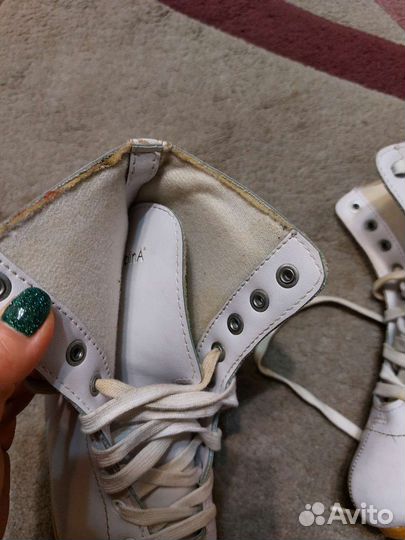 Коньки фигурные детские 35 размер