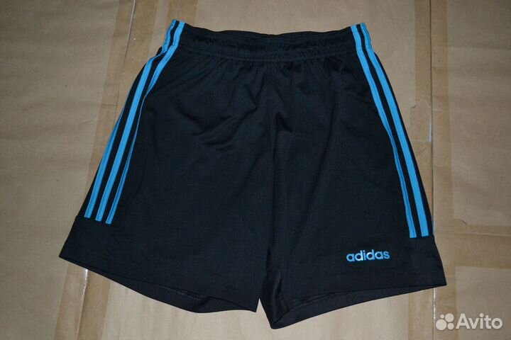 Шорты Adidas (Размер М)