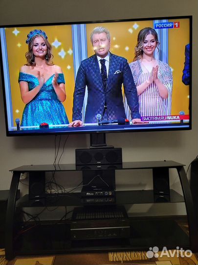 Подставка для тв с кронштейном