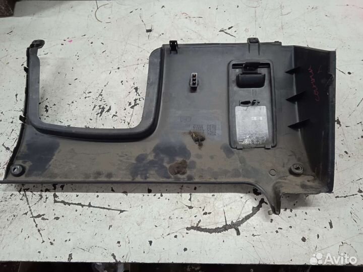 Накладка торпедо под руль Nissan Sunny Ниссан