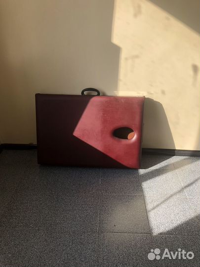 Массажный стол