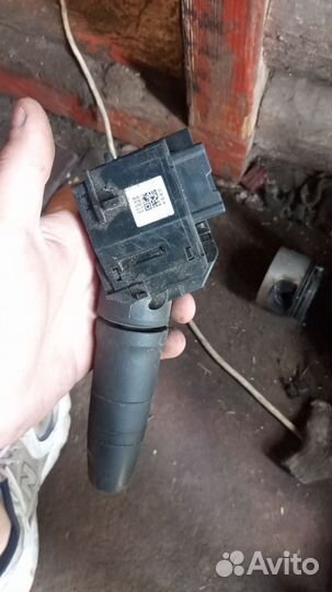 Переключатель поворотов Nissan Primera P12