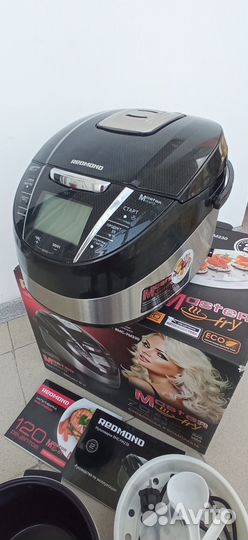 Мультиварка Redmond RMC-FM230