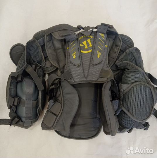 Нагрудник вратарский хоккейный