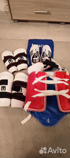 Щитки на руки и на ноги