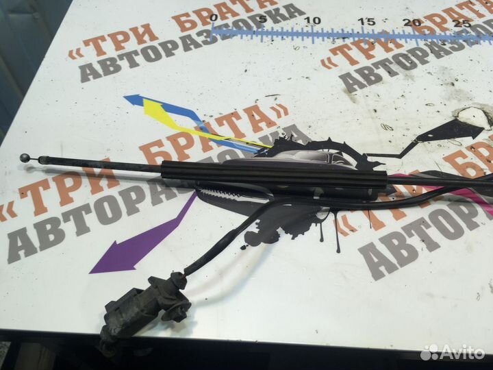 Фольксваген Пассат Замок капота Средний/Центр