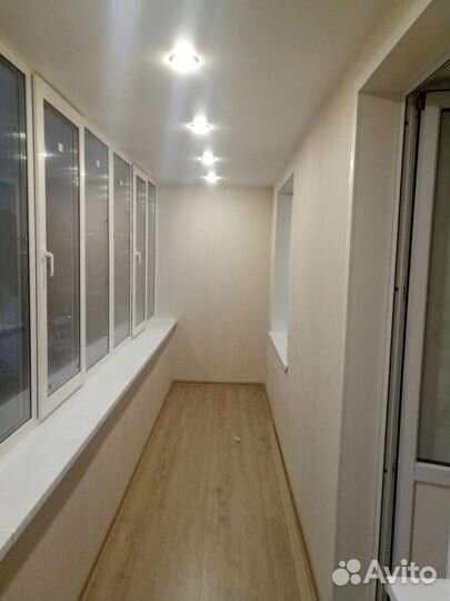 Отделка балкона, настил полов