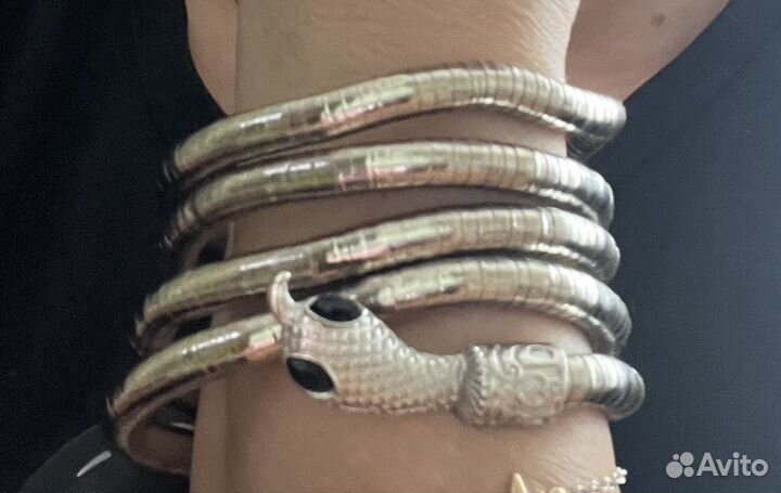 Украшение на шею, браслет