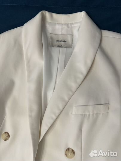 Пиджак женский Stradivarius белый