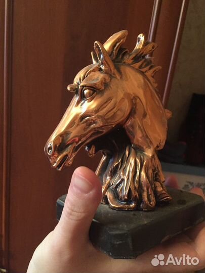 Статуэтка лошадь с жеребёнком камень как нов