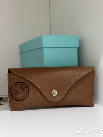 Солнцезащитные очки ray ban