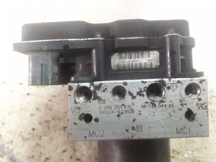 Блок ABS (насос) Citroen C5