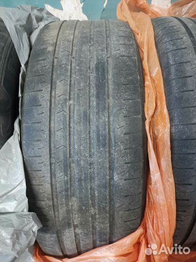 Continental ContiPremiumContact 5 225/60 R17 99V