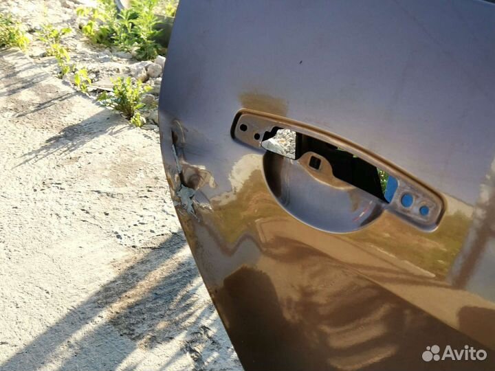 Дверь задняя правая Renault Duster