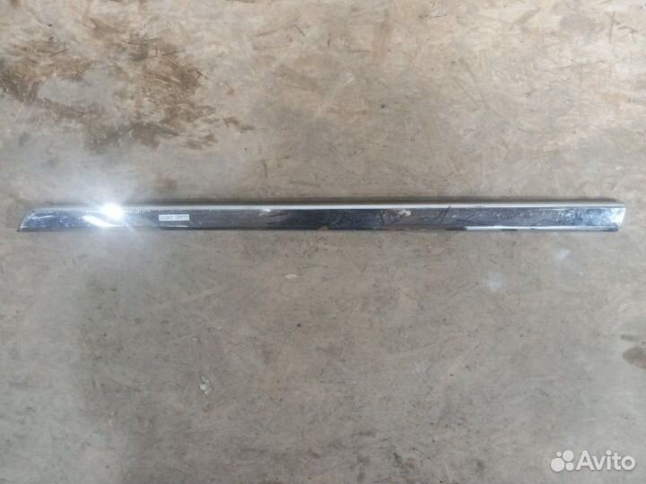 Накладка двери передняя левая Toyota Land Cruiser