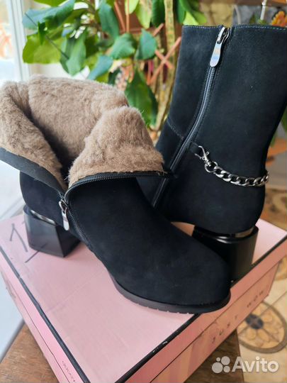 Ботильоны натуральная кожа 39 новые