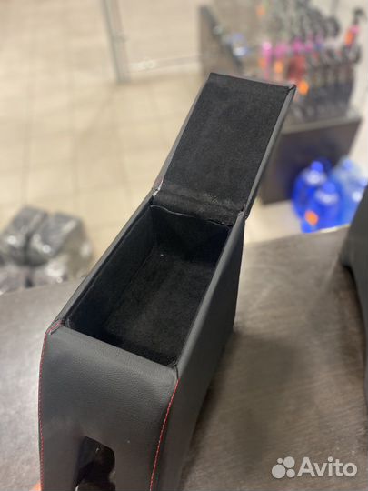 Подлокотник Лада Гранта фл, Калина 2, Форд Фьюжн