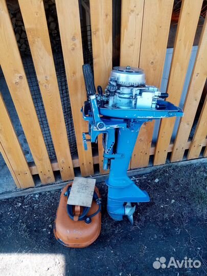 Лодочный мотор 