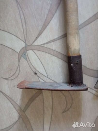 Топор ледоруб