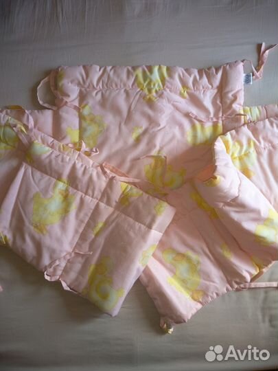 Бампер на детскую кроватку