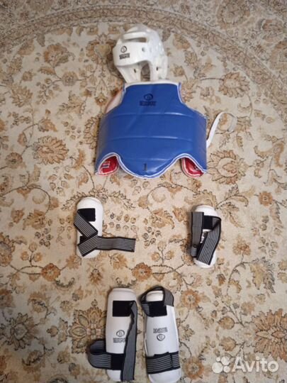 Добок 110 и защита для тхэквондо