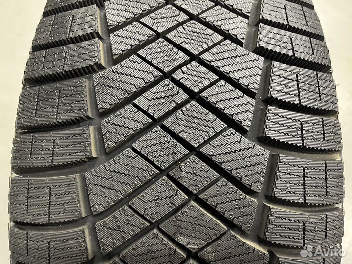 Pirelli Ice Zero FR 225/45 R17 94H