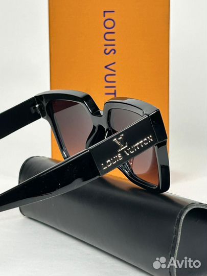 Солнцезащитные очки женские