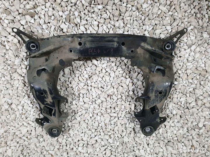 Подрамник передний Volkswagen Passat B5+