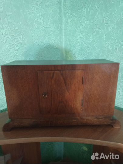 Настольные часы Густав Беккер