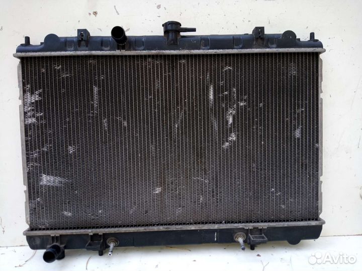 Радиатор охлаждения двигателя Nissan Avenir W11